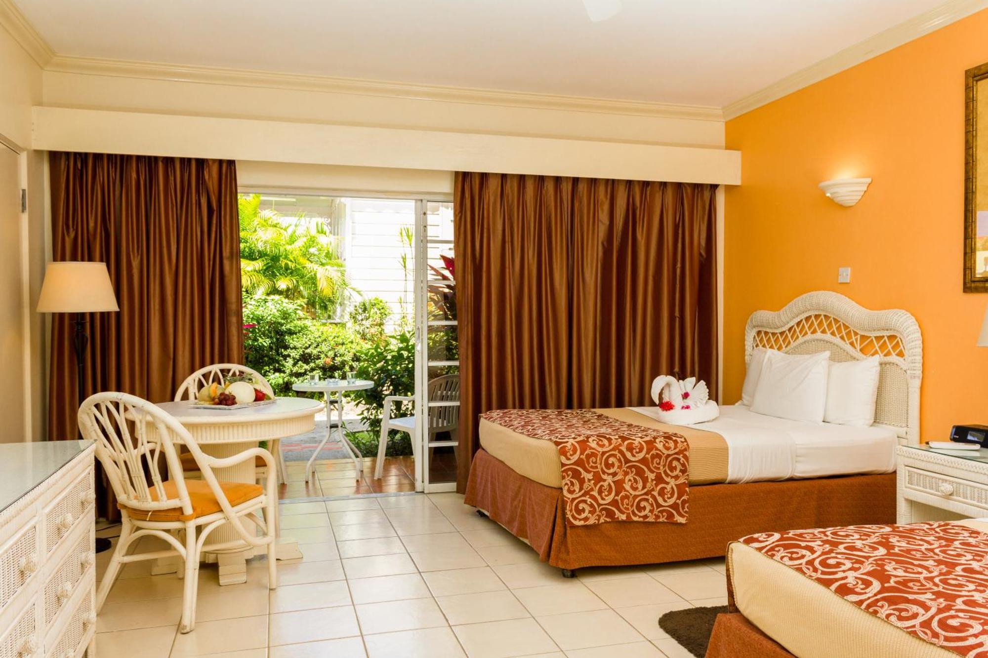 Bay Gardens Hotel Gros Islet Exterior foto